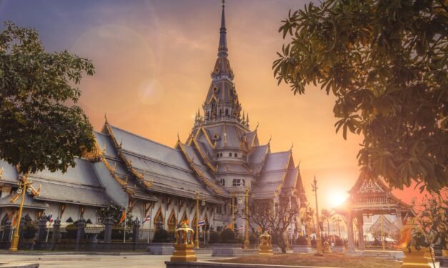 Tout ce qu’il faut savoir avant de partir à la découverte des temples, des plages et des jungles de Thaïlande